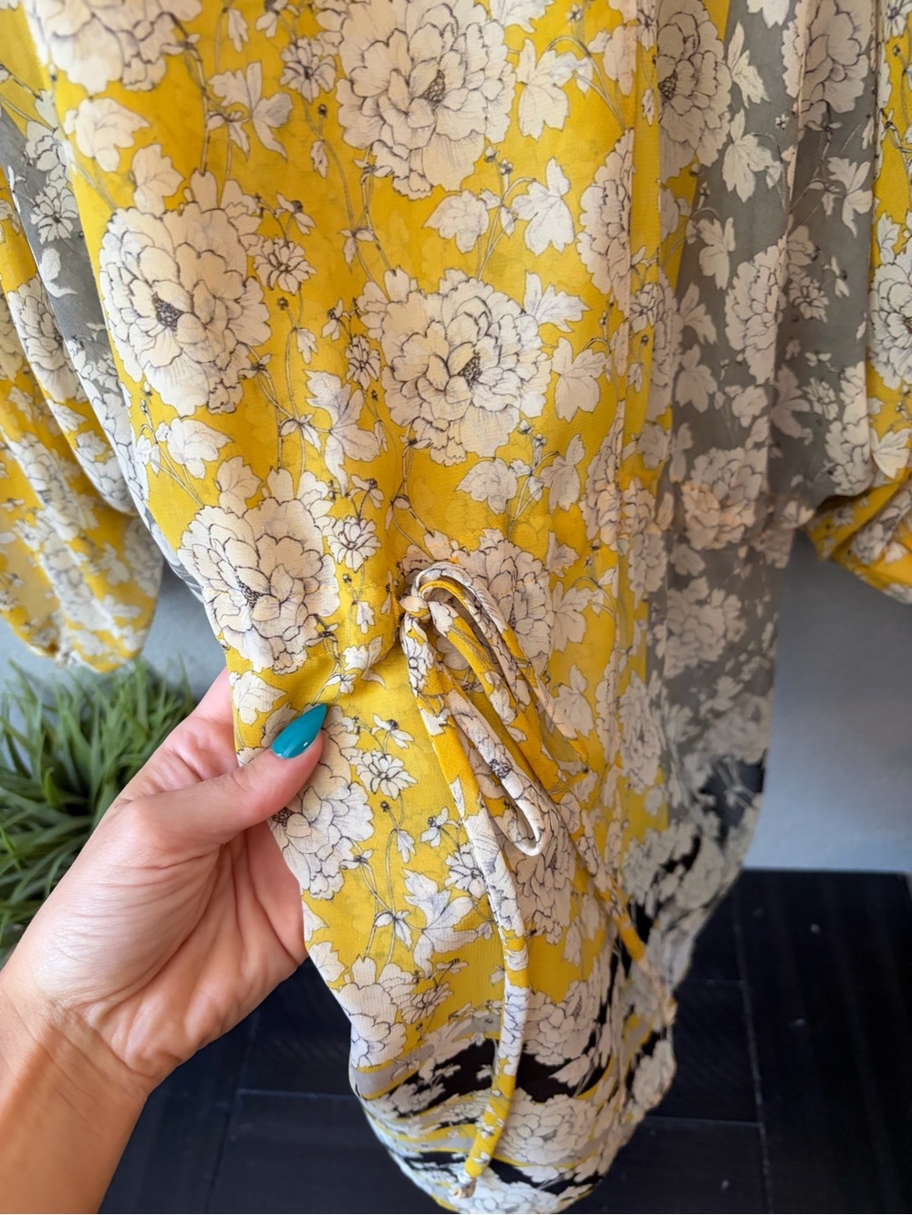 CAbi Yellow Floral V-Neck Tunic - Picture 5 of 5